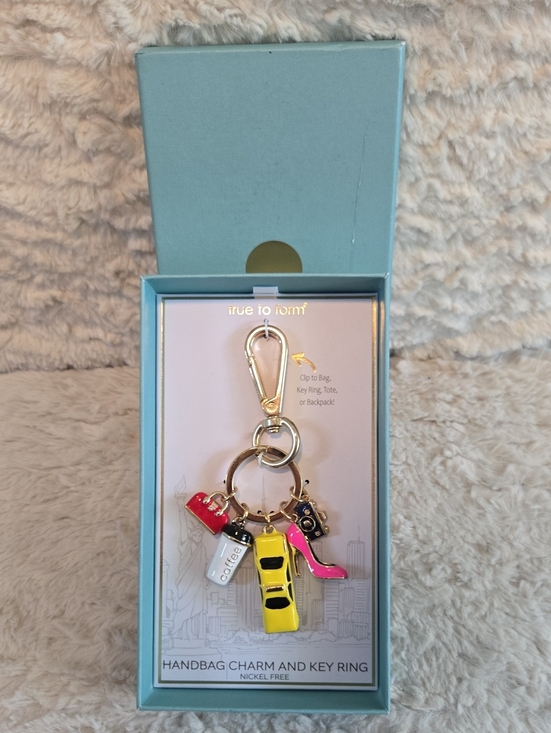 True To Form Handbags - True to Form Yellow Taxi Handbag Charm Key Ring with Pink Heel